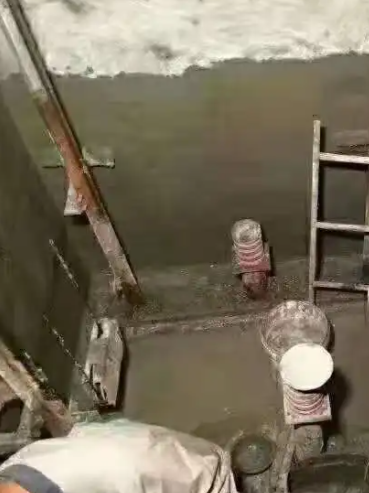 东莞卫生间免砸砖防水.png